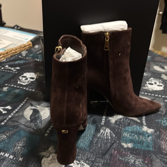 Brand New, Never Wore Coach size 9B Carter Suede Bootie (Maple) - Picture 2 of 9